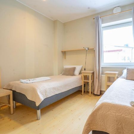 Kongo Hotel Haapsalu Buitenkant foto