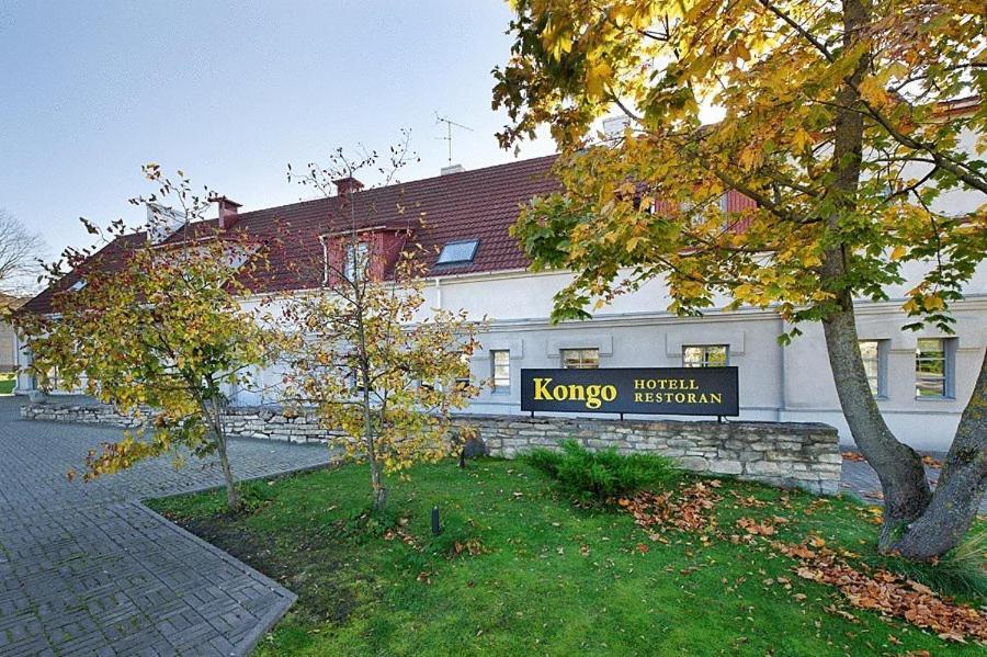 Kongo Hotel Haapsalu Buitenkant foto