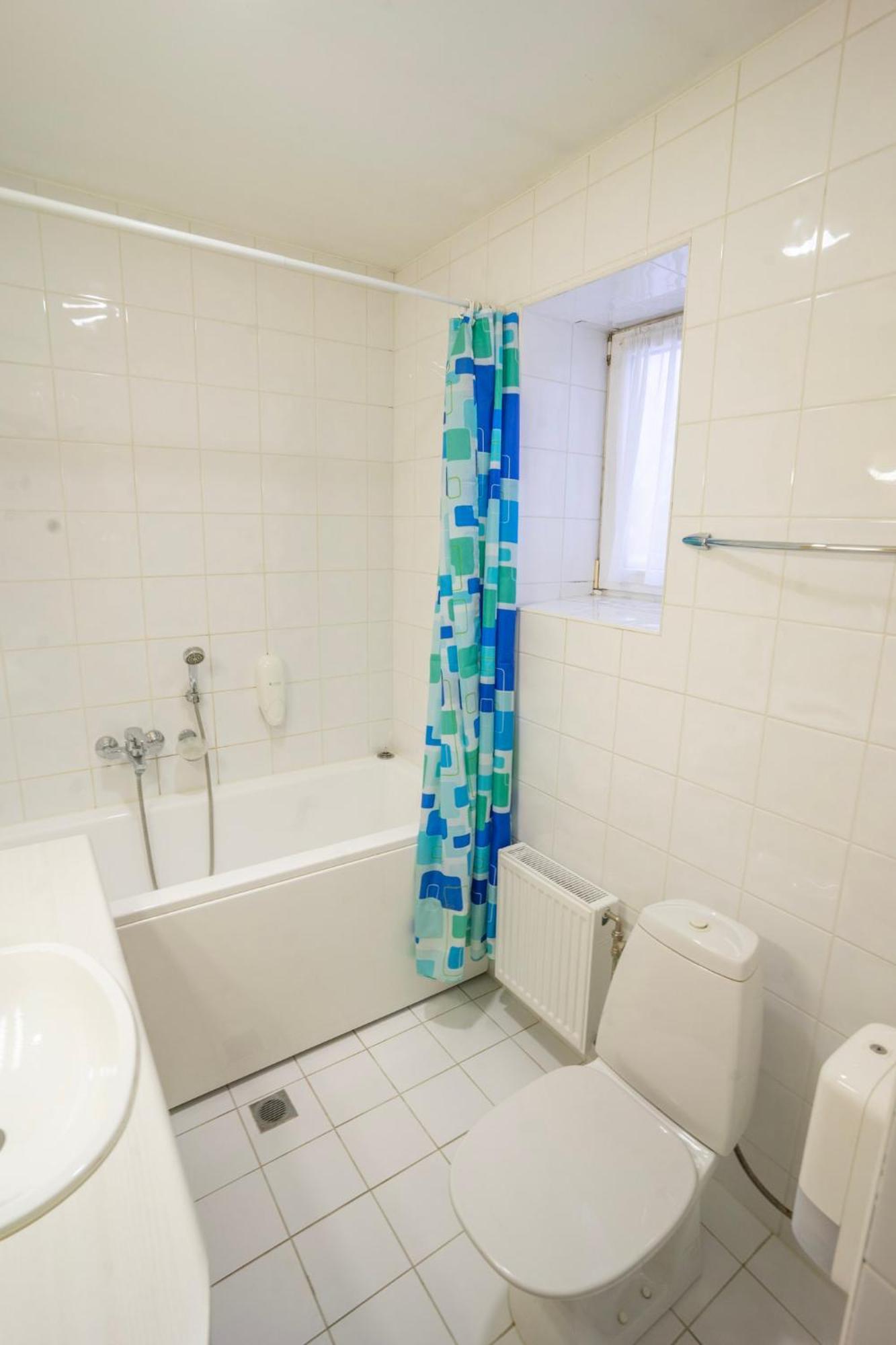 Kongo Hotel Haapsalu Buitenkant foto