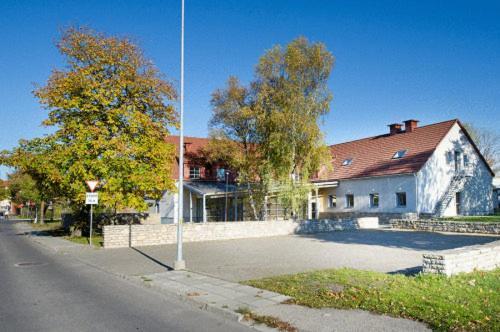 Kongo Hotel Haapsalu Buitenkant foto