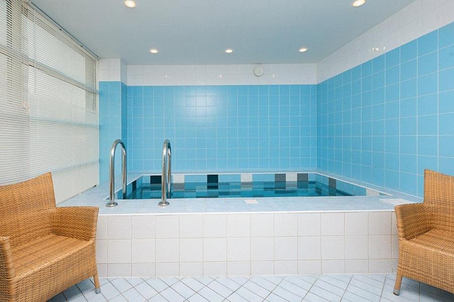 Kongo Hotel Haapsalu Buitenkant foto